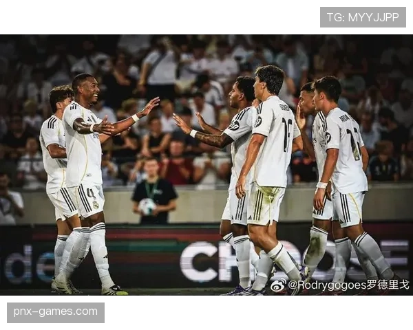皇马中场对 Rodrygo 的支持 皇马中场对 Rodrygo 的支持